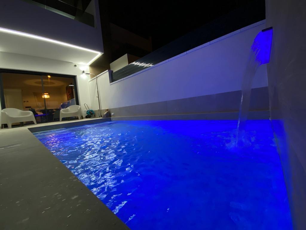 Villa en venta en Benijófar