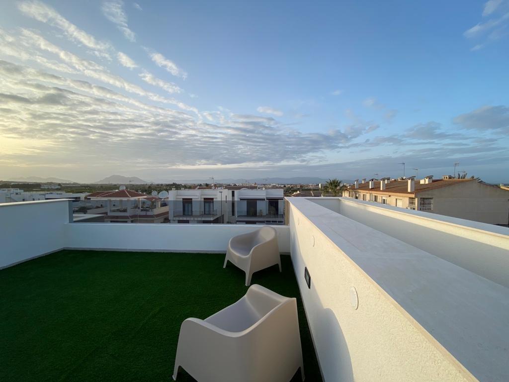 Villa en venta en Benijófar