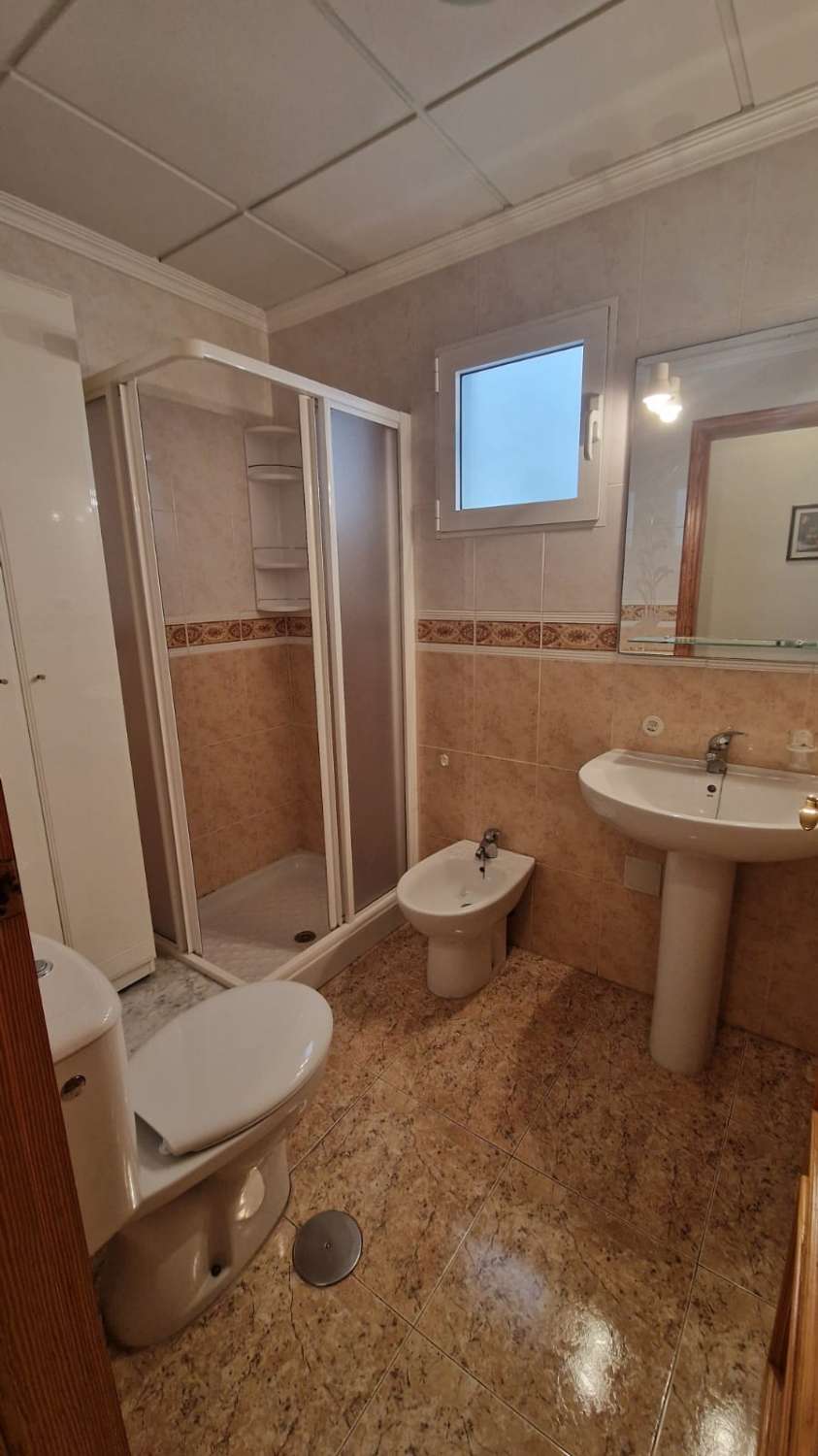 Bonito apartamento en alquiler por playa