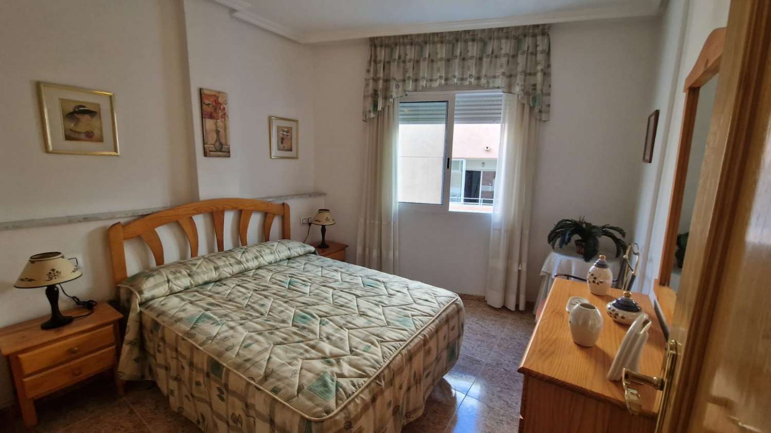 Bonito apartamento en alquiler por playa