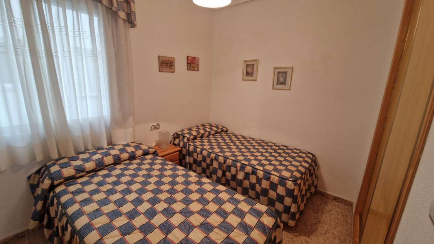 Bonito apartamento en alquiler por playa
