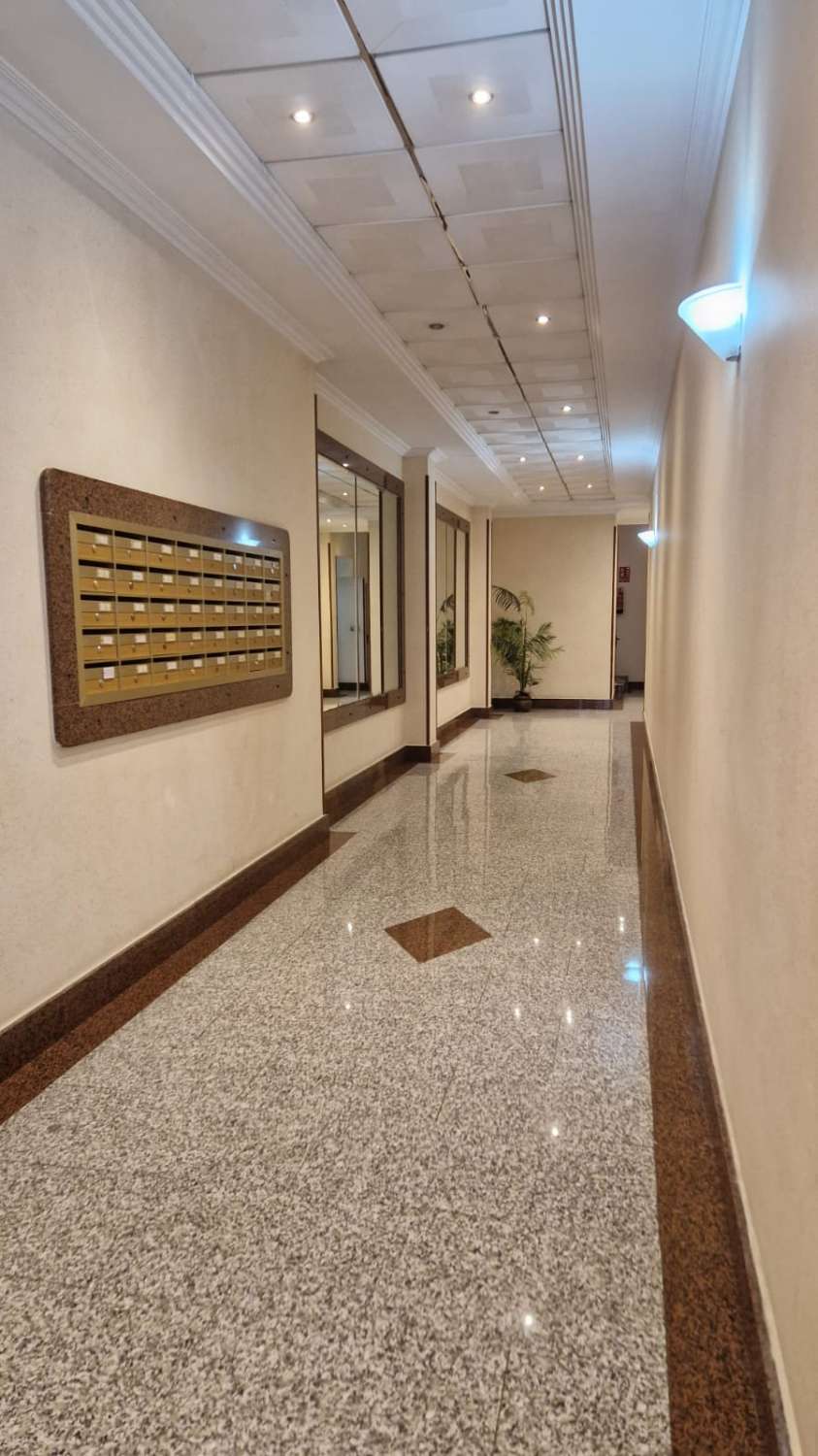 Bonito apartamento en alquiler por playa