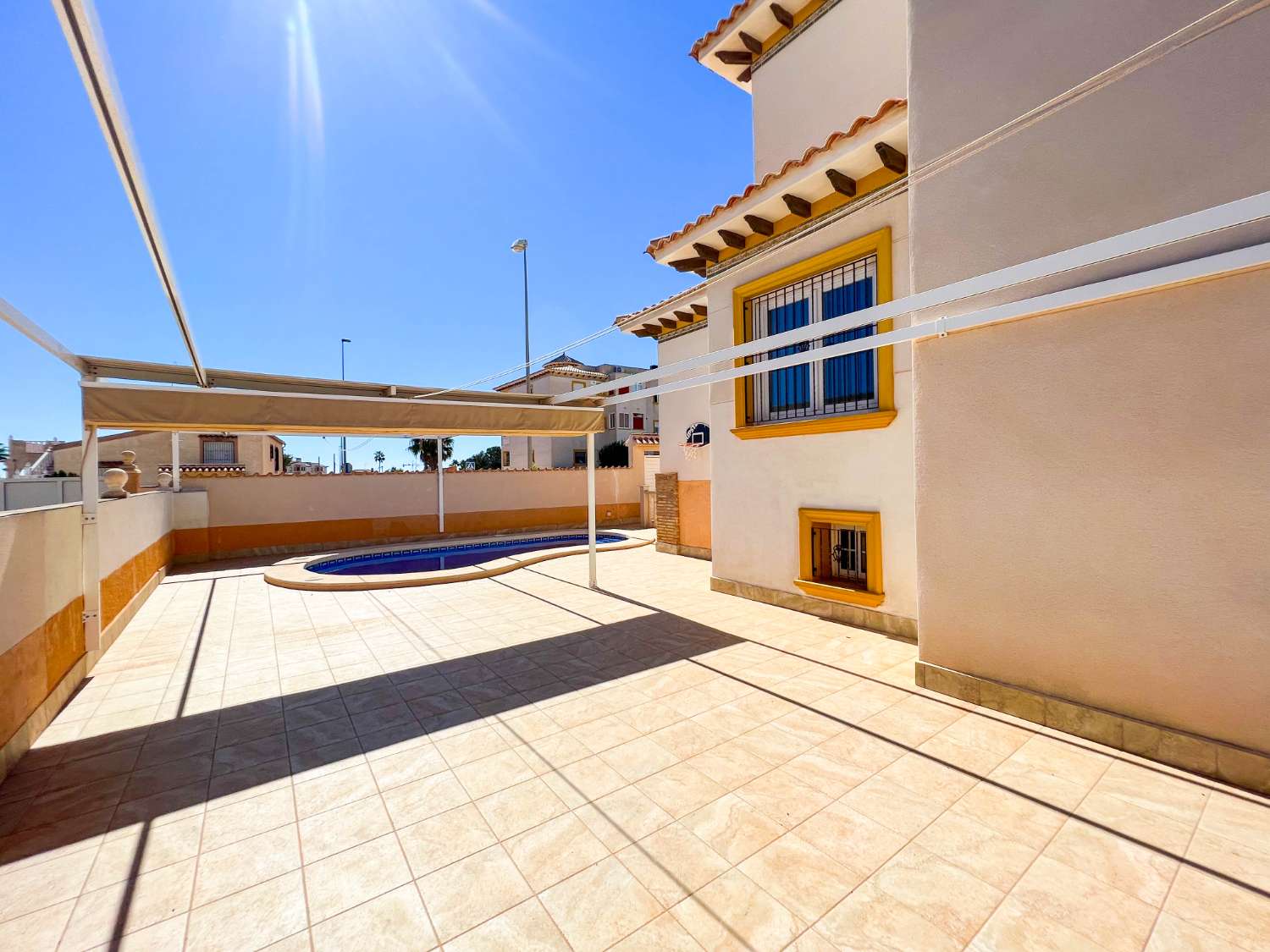 Villa til salgs til Cabo Roig (Orihuela)