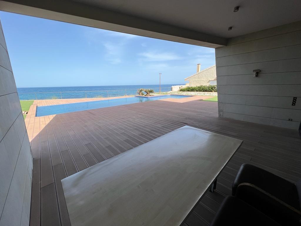 Villa en venta en Orihuela