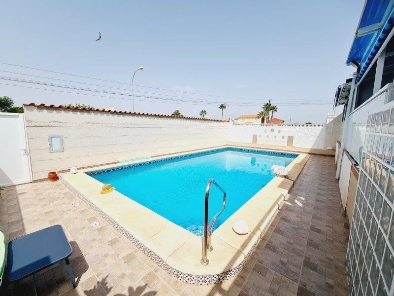 Villa en venta en Torrevieja