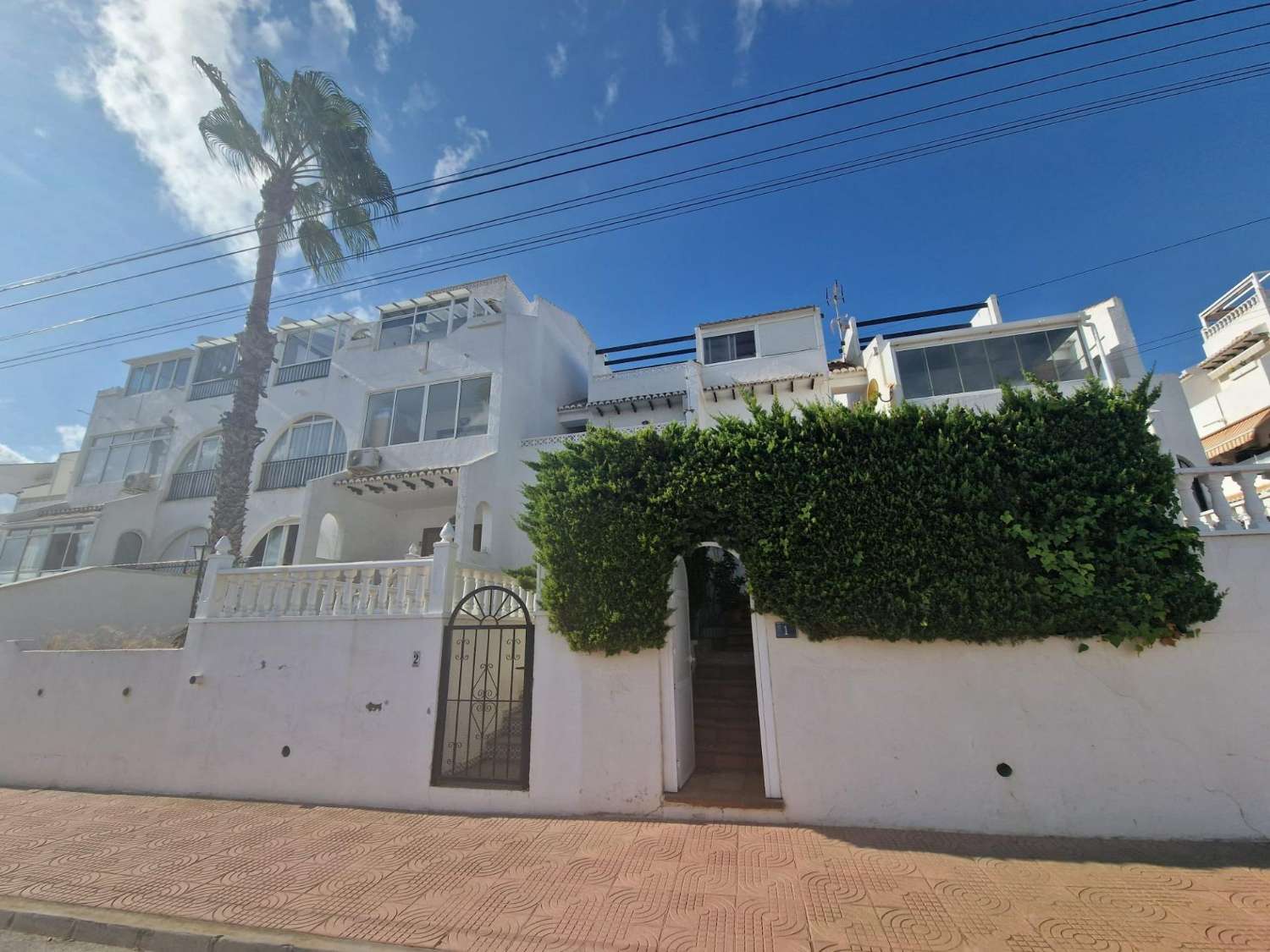 ADOSADO EN CIUDAD QUESADA - 2 DORMI, 2 BAÑOS , PISCINA - 190.000€