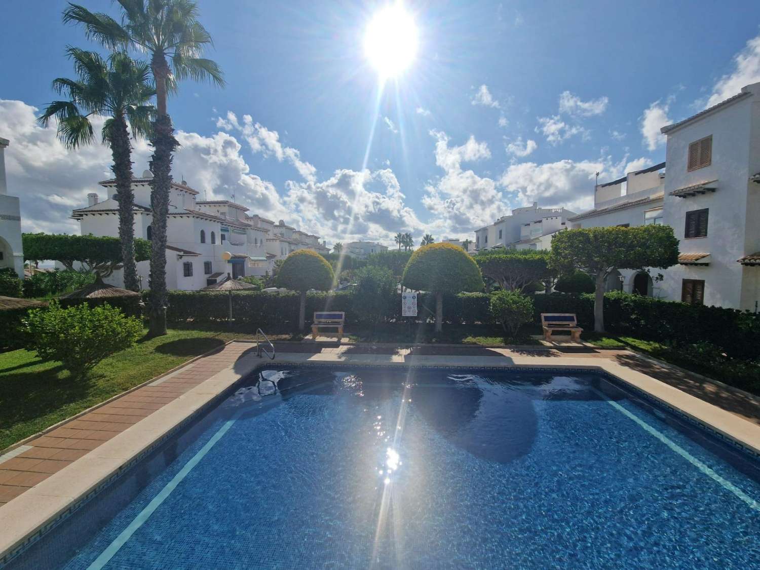 ADOSADO EN CIUDAD QUESADA - 2 DORMI, 2 BAÑOS , PISCINA - 190.000€