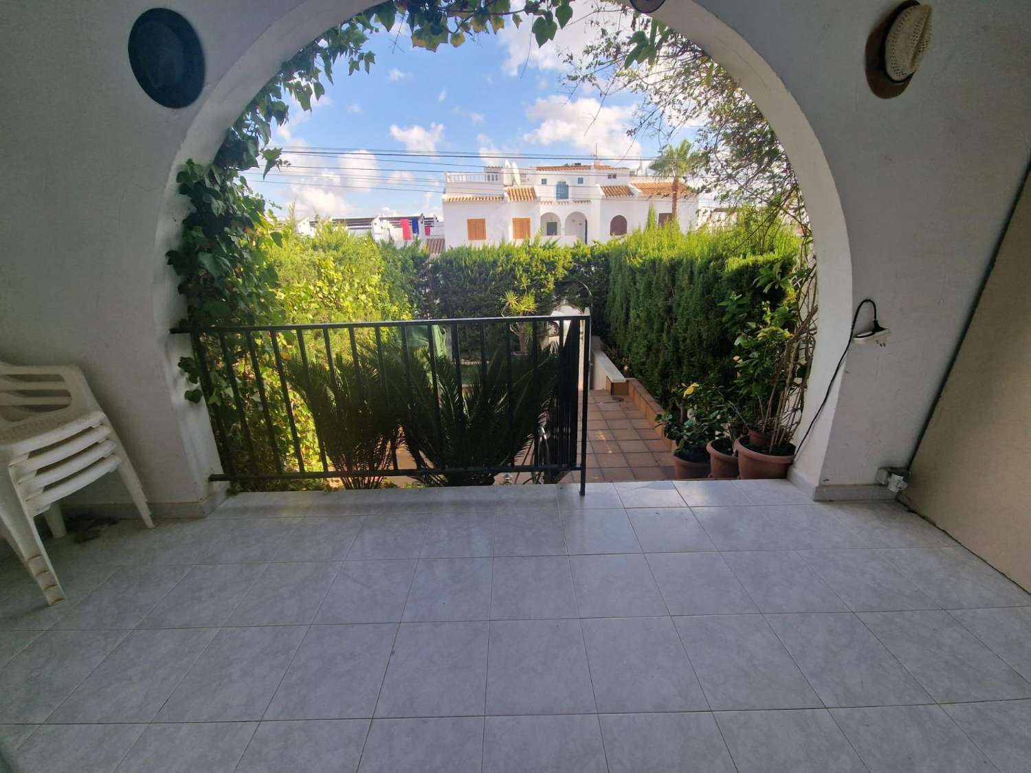 ADOSADO EN CIUDAD QUESADA - 2 DORMI, 2 BAÑOS , PISCINA - 190.000€