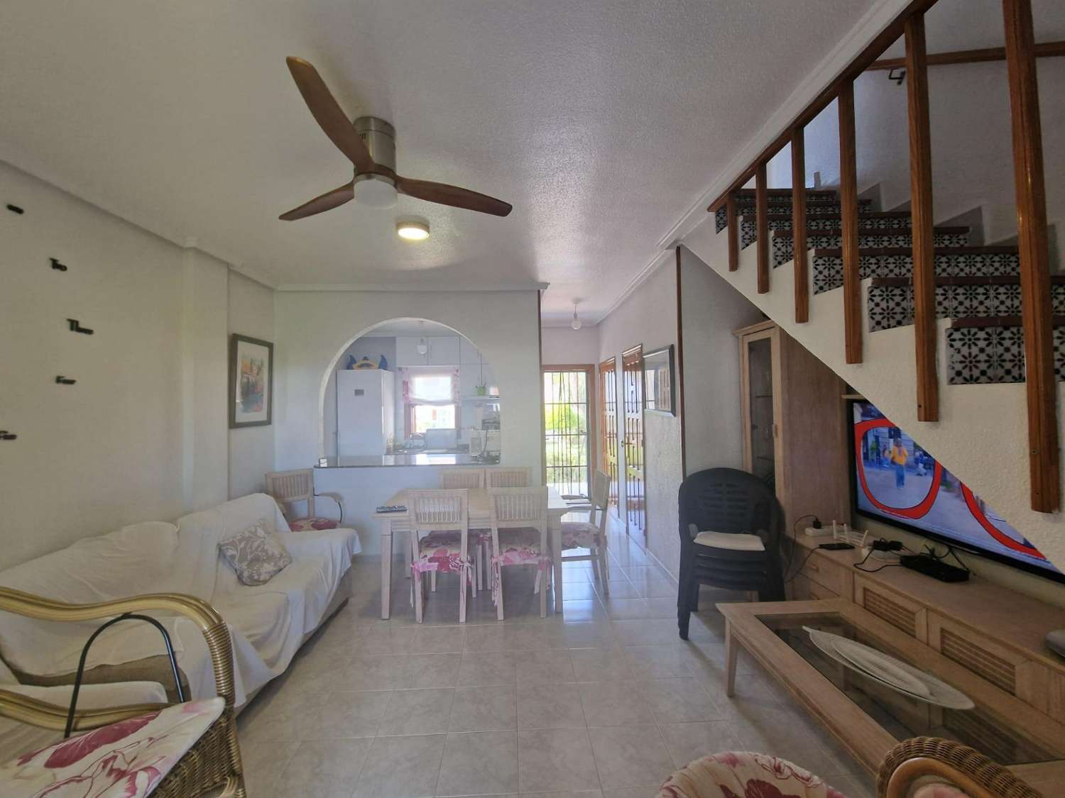 ADOSADO EN CIUDAD QUESADA - 2 DORMI, 2 BAÑOS , PISCINA - 190.000€