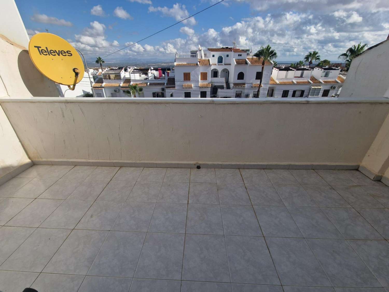 ADOSADO EN CIUDAD QUESADA - 2 DORMI, 2 BAÑOS , PISCINA - 190.000€