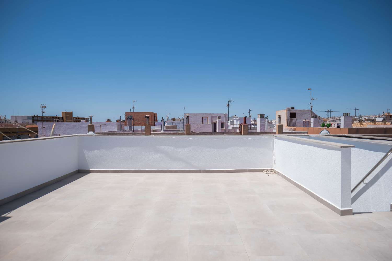 Atico en 1 linea de la playa