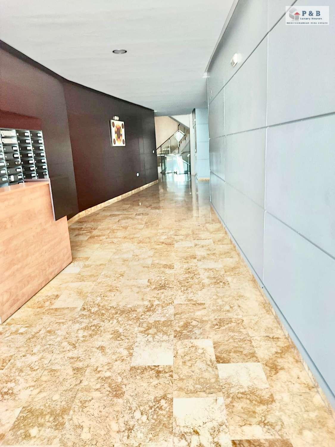 Atico en 1 linea de la playa