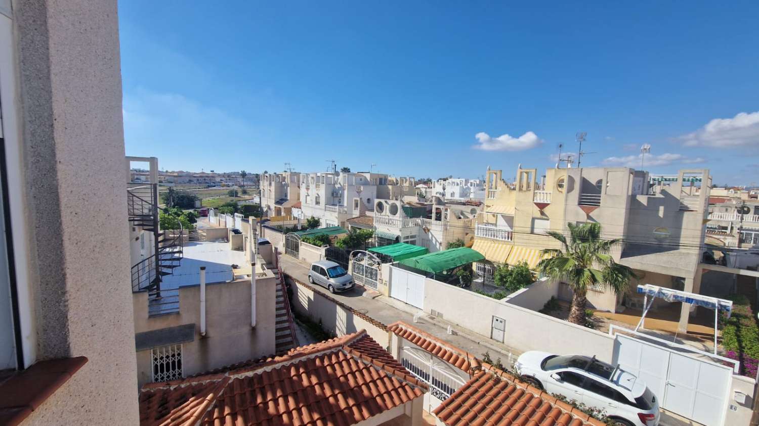 Amplio adosado de 4 dormitorios