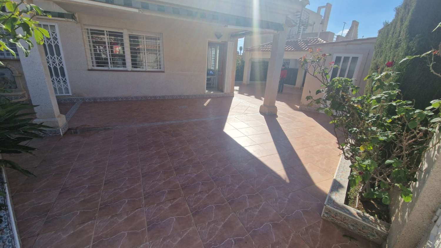 Amplio adosado de 4 dormitorios