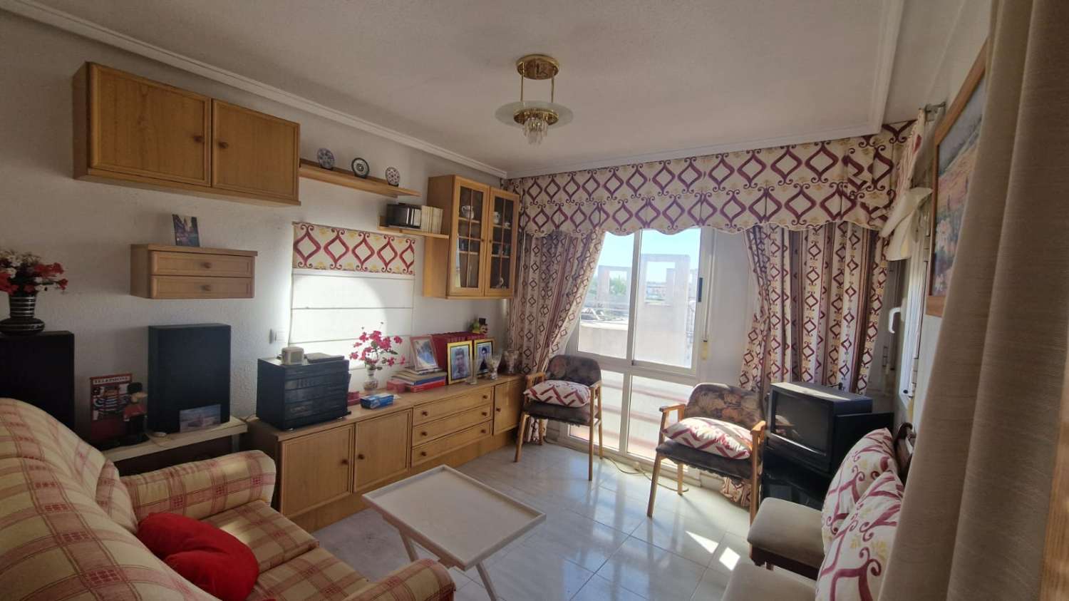 Amplio adosado de 4 dormitorios