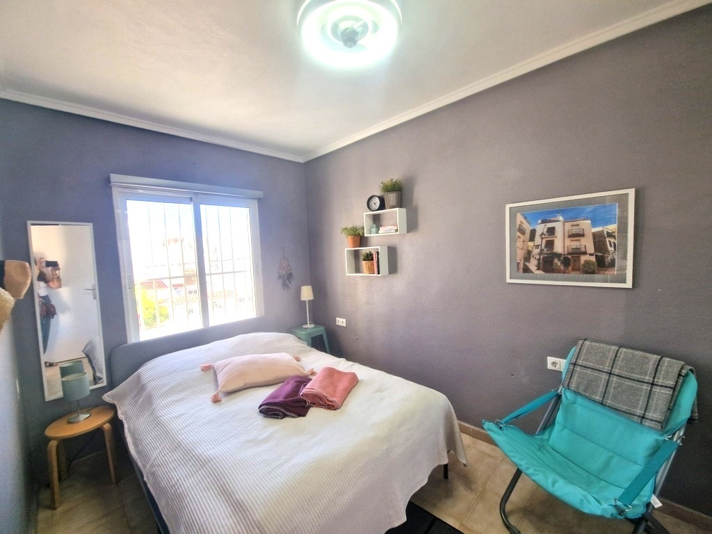 Bungalow con solarium privado y vistas al mar