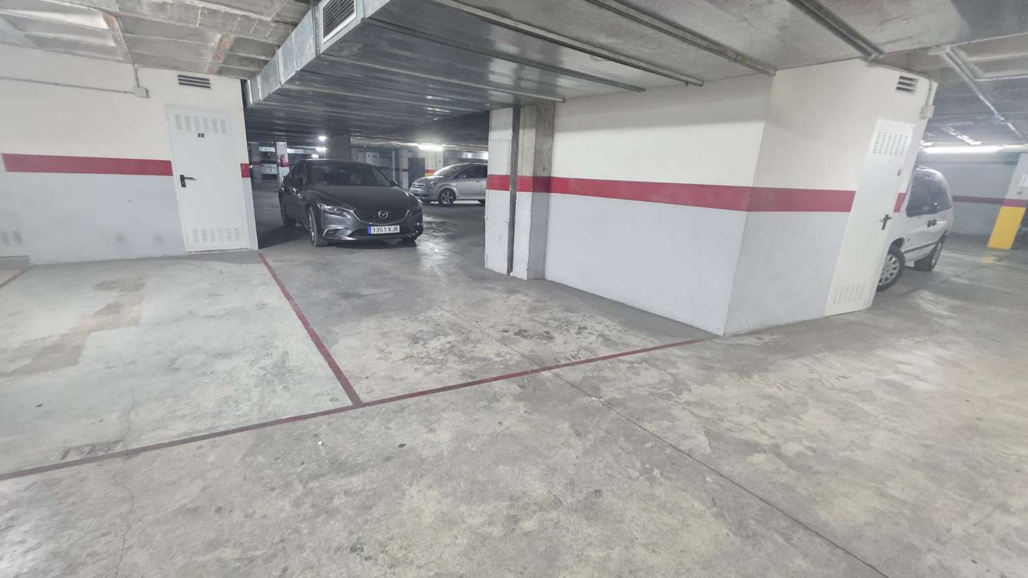 Espectacular apartamento con plaza de garaje doble y piscina comunitaria