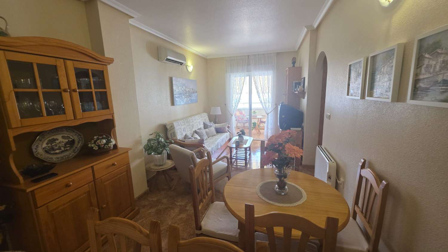 Espectacular apartamento con plaza de garaje doble y piscina comunitaria