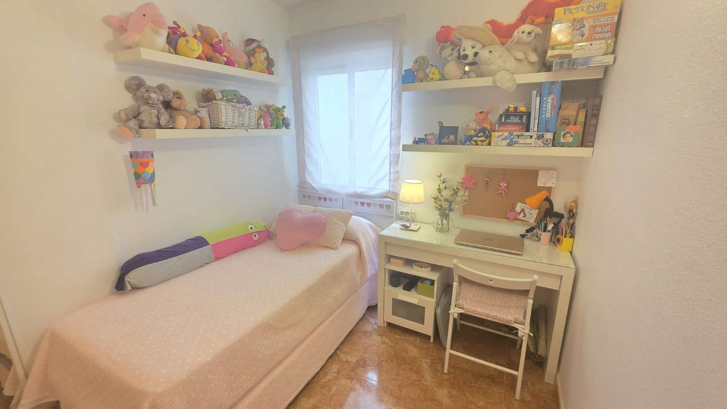 Espectacular apartamento con plaza de garaje doble y piscina comunitaria