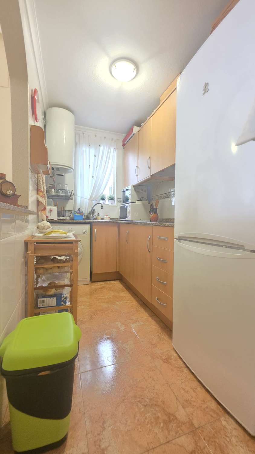 Espectacular apartamento con plaza de garaje doble y piscina comunitaria