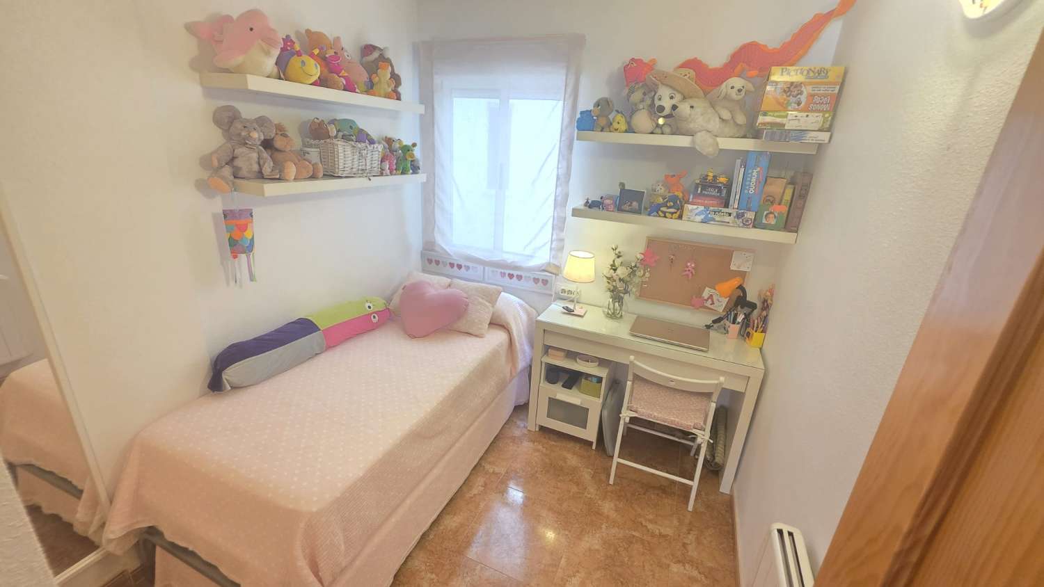 Espectacular apartamento con plaza de garaje doble y piscina comunitaria