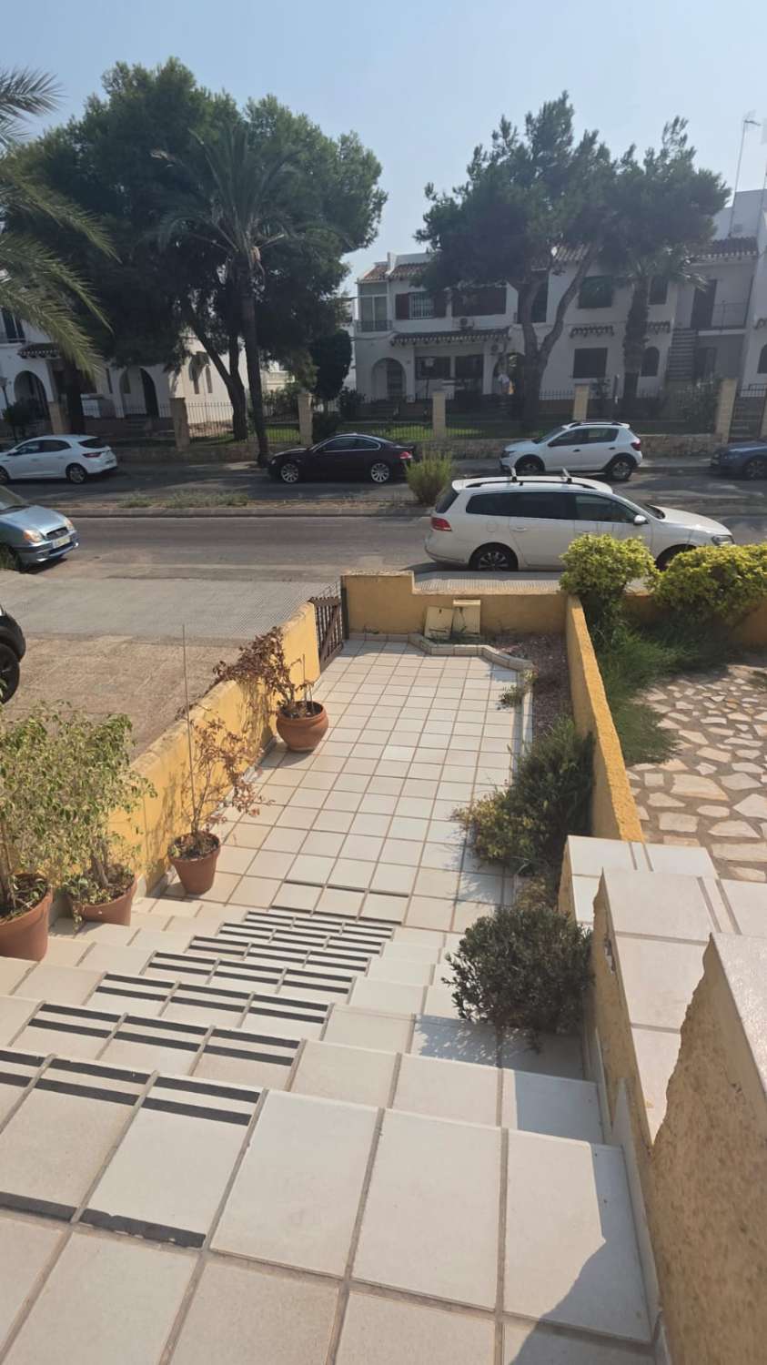 Increible adosado con piscina a 500m de la playa cabo Roig