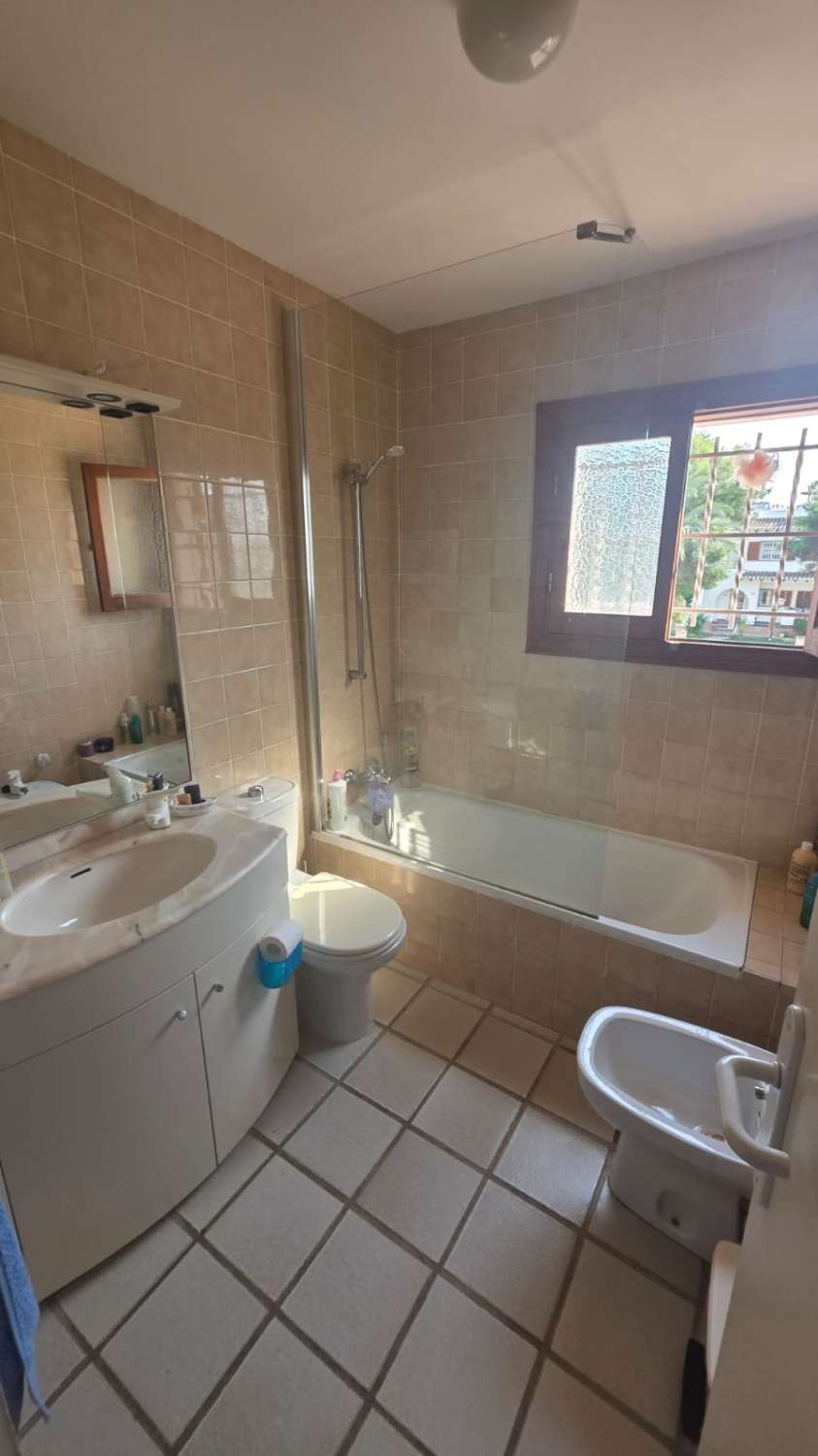 Increible adosado con piscina a 500m de la playa cabo Roig