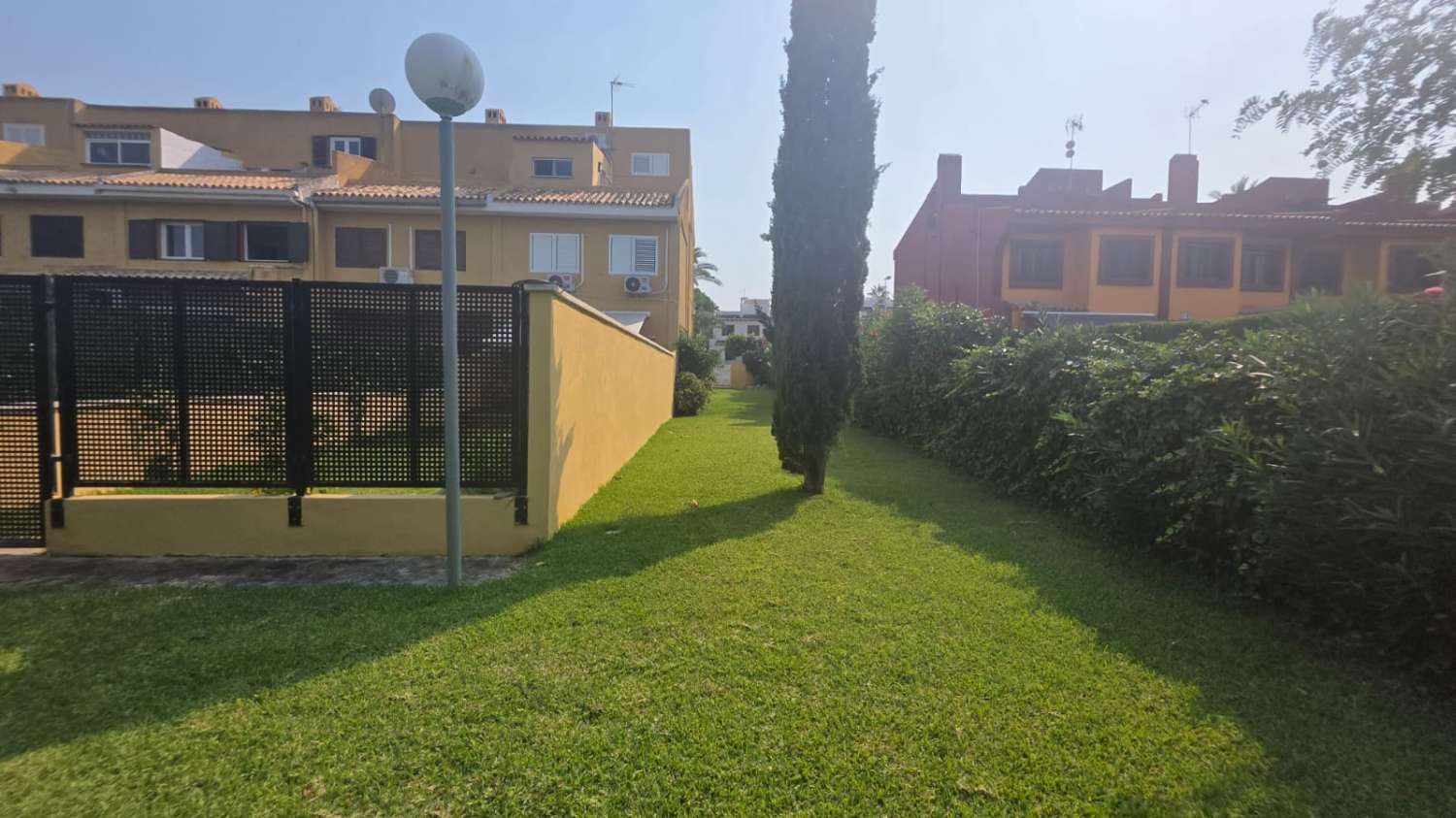 Increible adosado con piscina a 500m de la playa cabo Roig