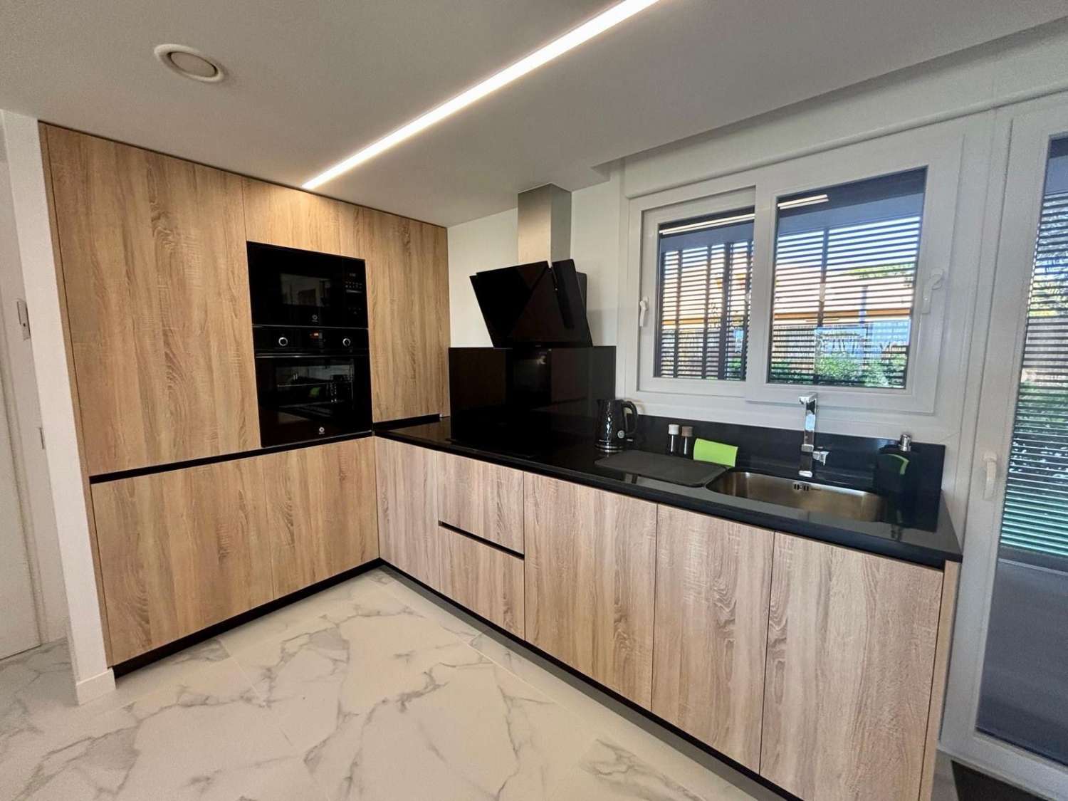 Magnifico apartamento en la orilla del mar