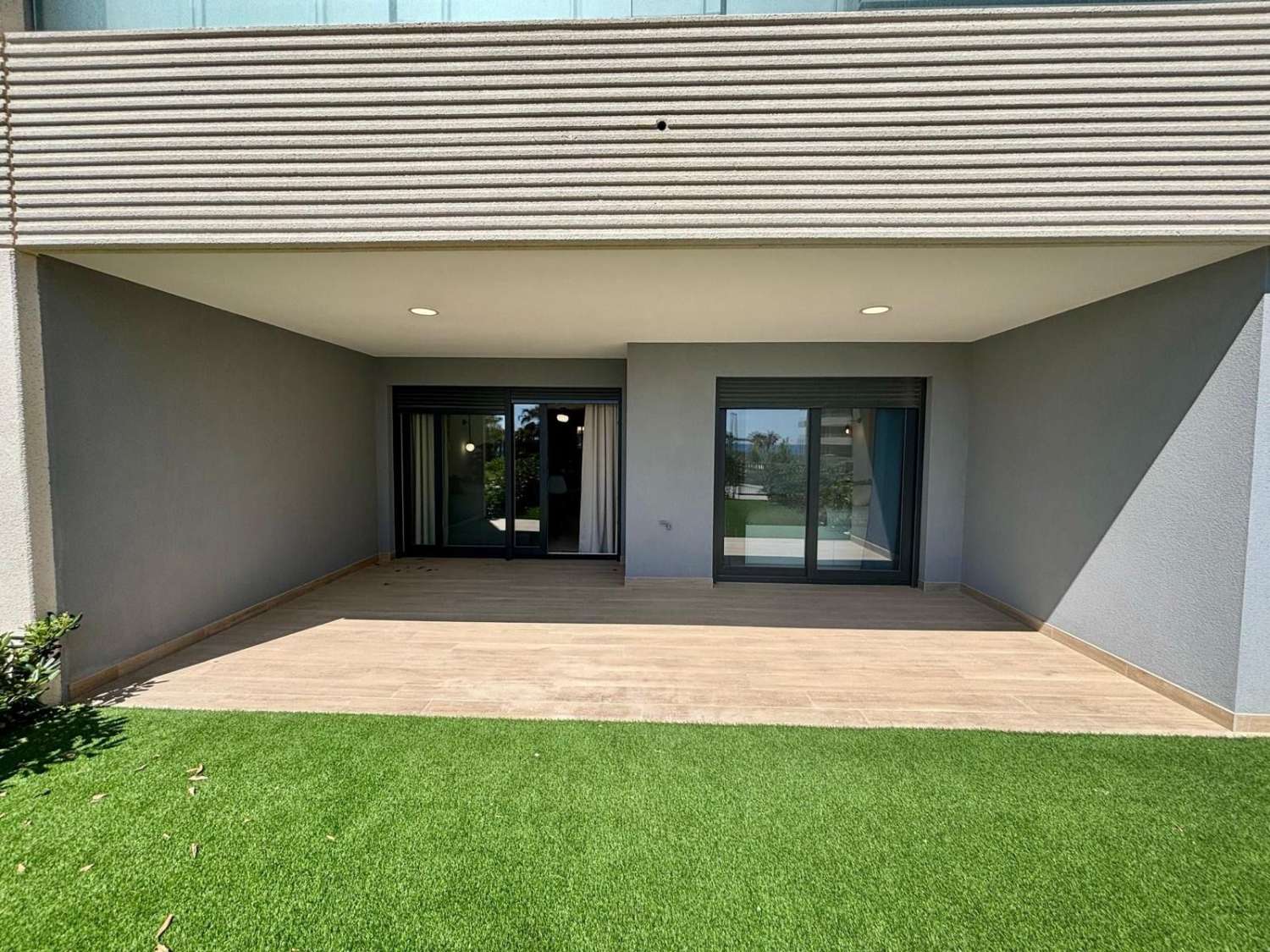 Magnifico apartamento en la orilla del mar