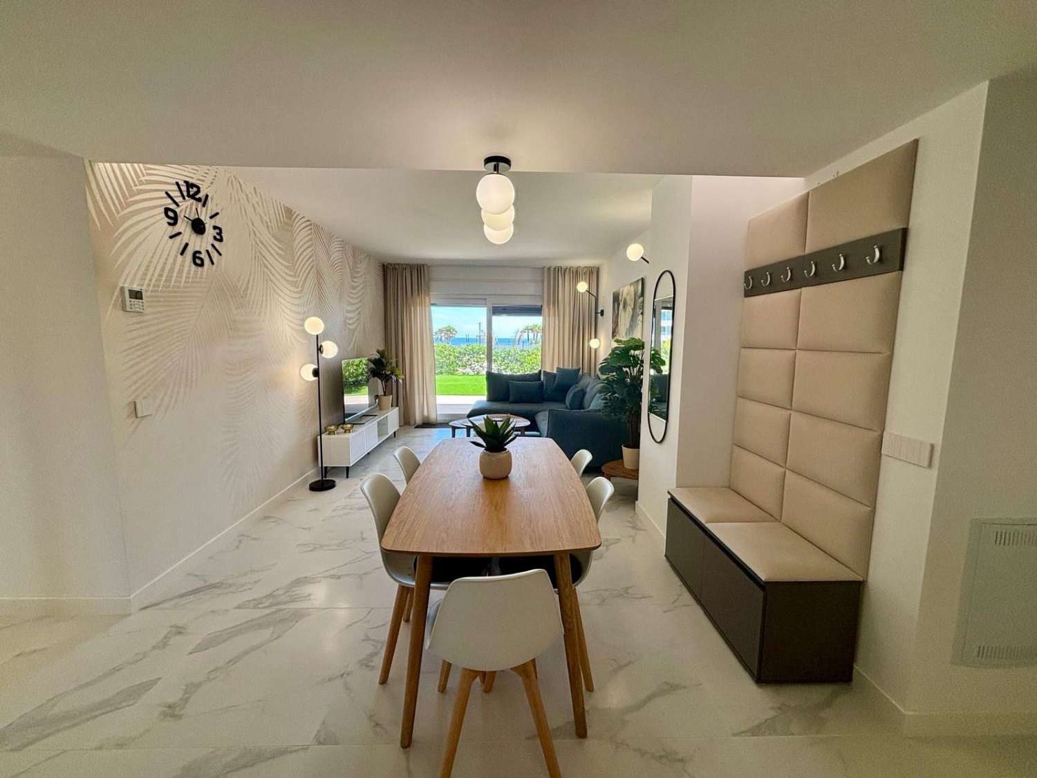 Magnifico apartamento en la orilla del mar