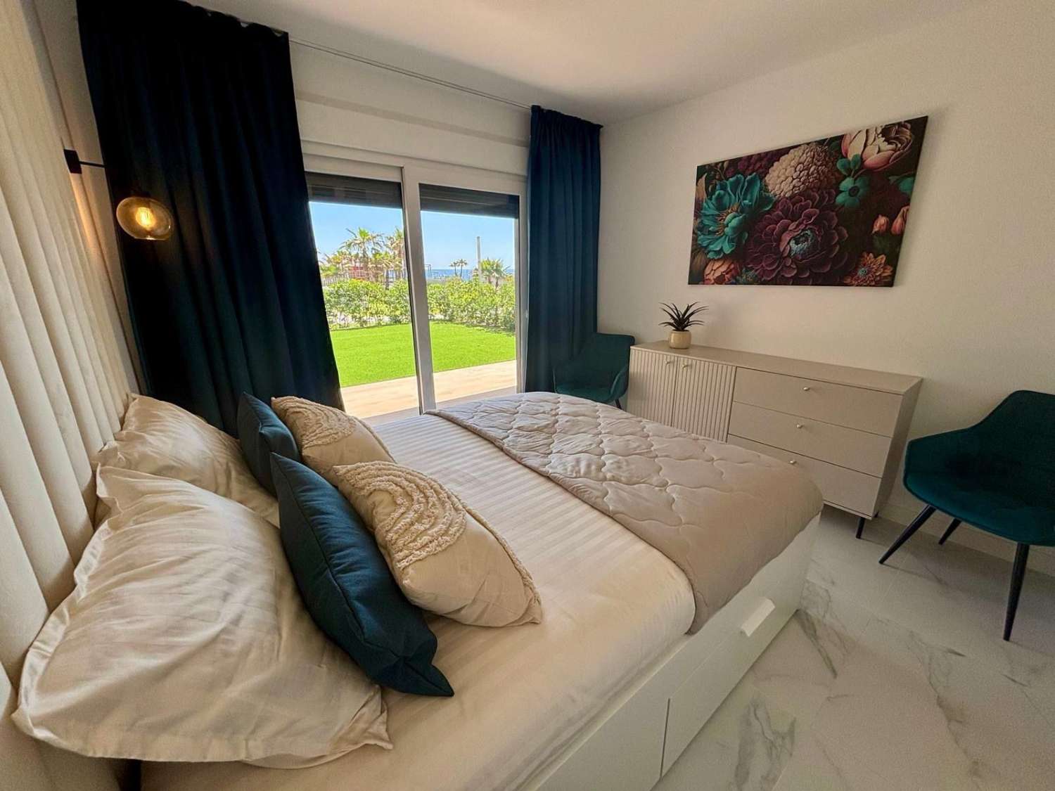 Magnifico apartamento en la orilla del mar