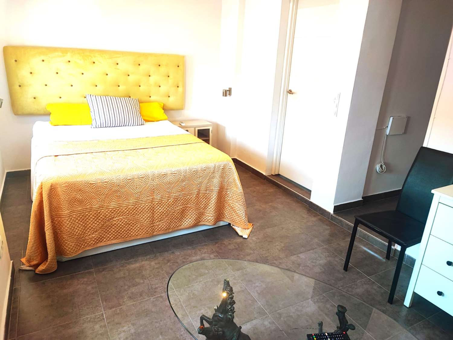 Duplex moderno con 3 dormitorios, 3 baños