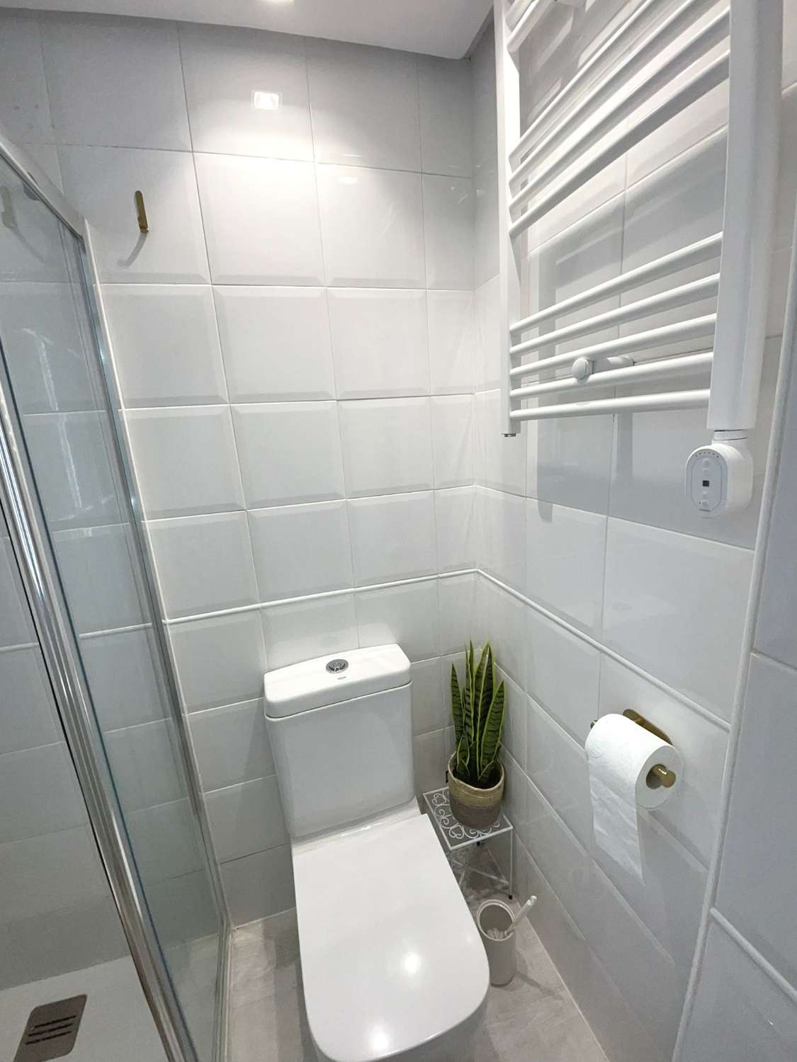 Moderno aprtamento en frente del mar con impresionantes vistas