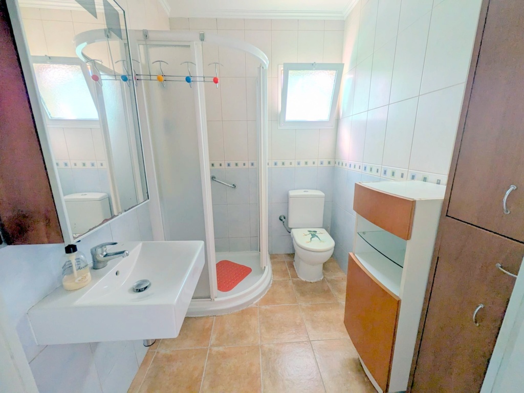 Bonito bungalow con piscina comunitaria