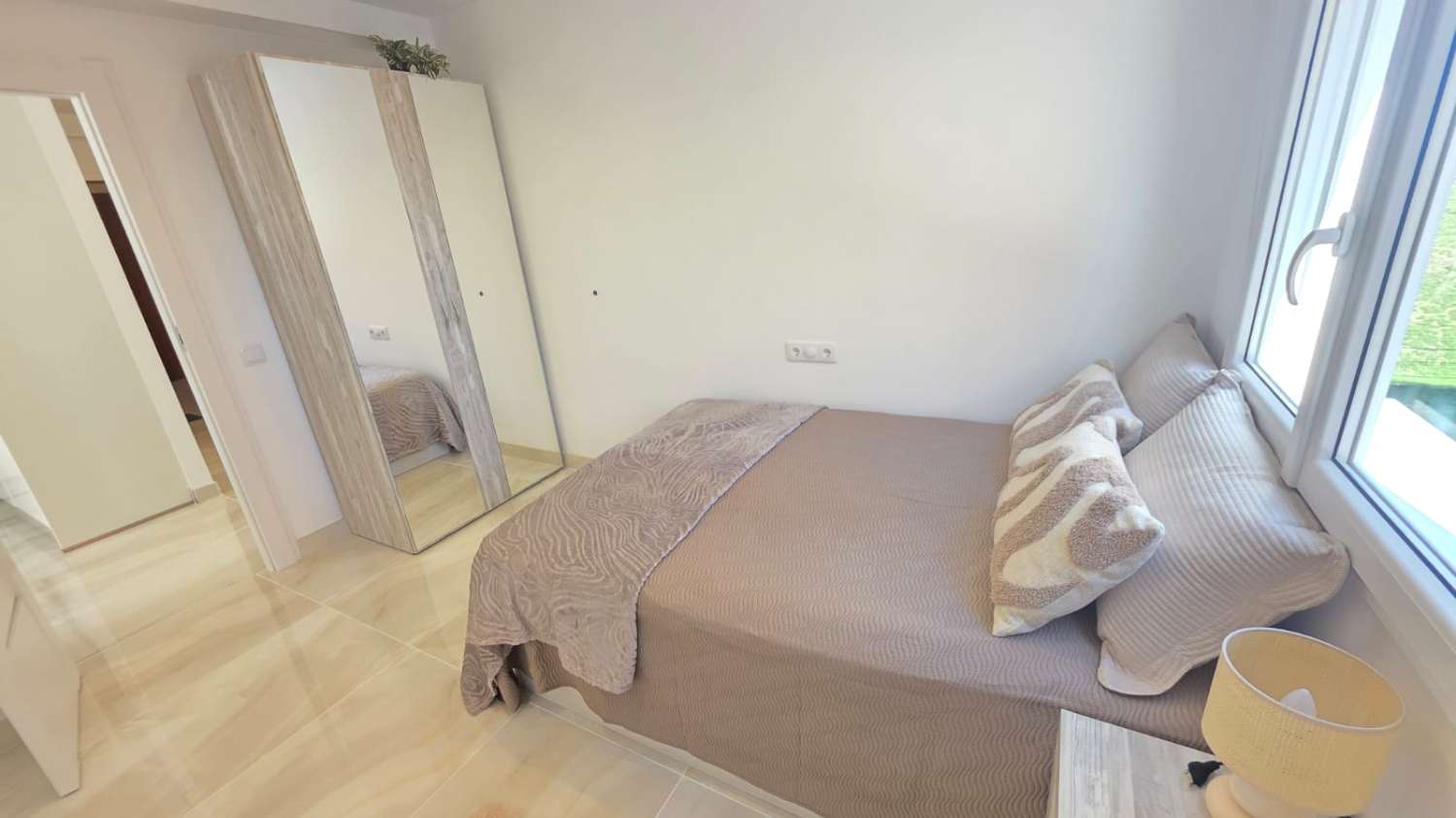 Excelente apartamento, orientacion sur