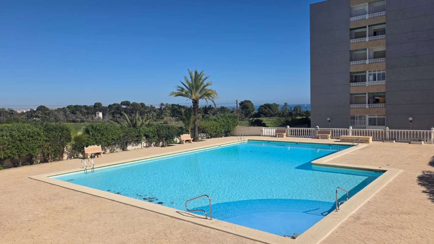 Excelente apartamento, orientacion sur