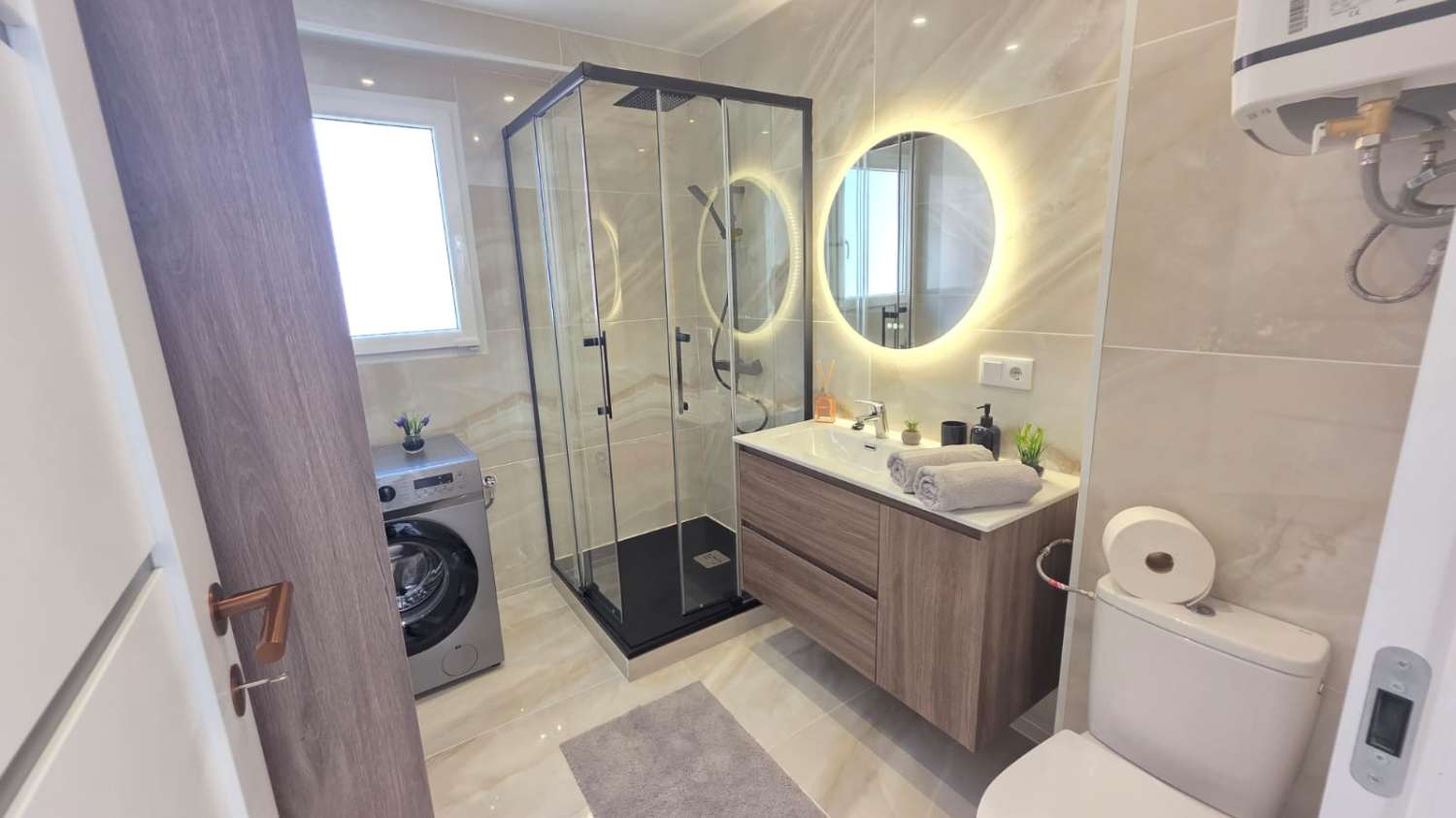 Excelente apartamento, orientacion sur