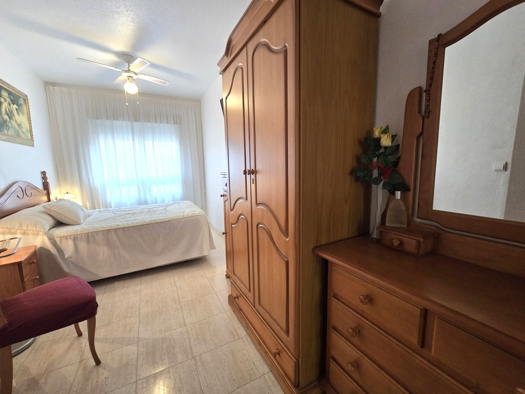 Excelente apartamento con piscina garaje y trastero