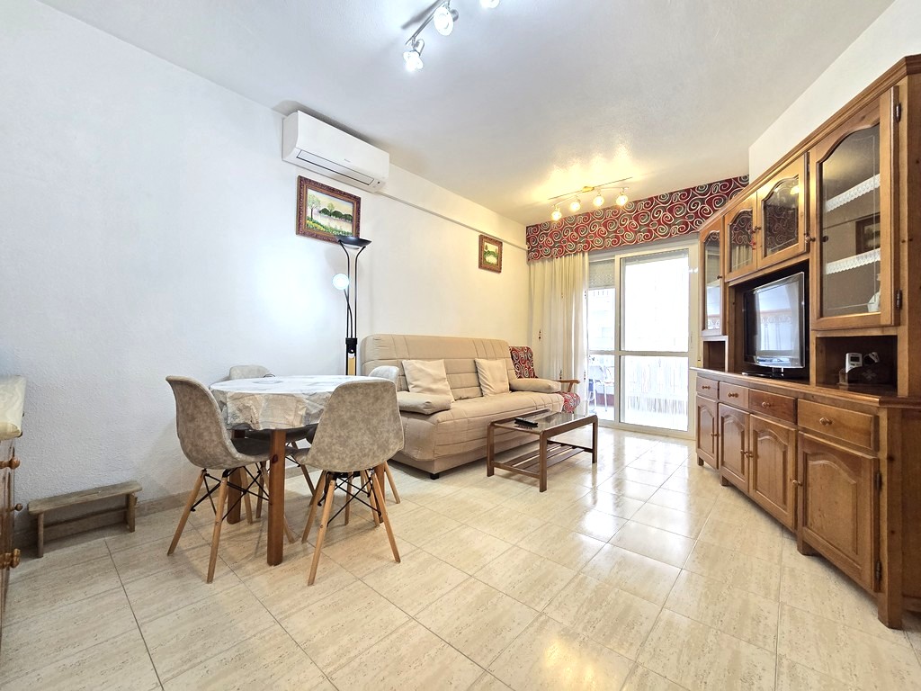 Excelente apartamento con piscina garaje y trastero