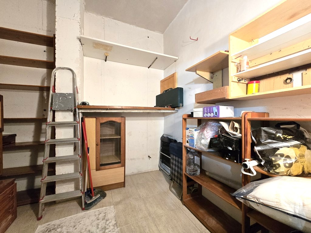 Excelente apartamento con piscina garaje y trastero